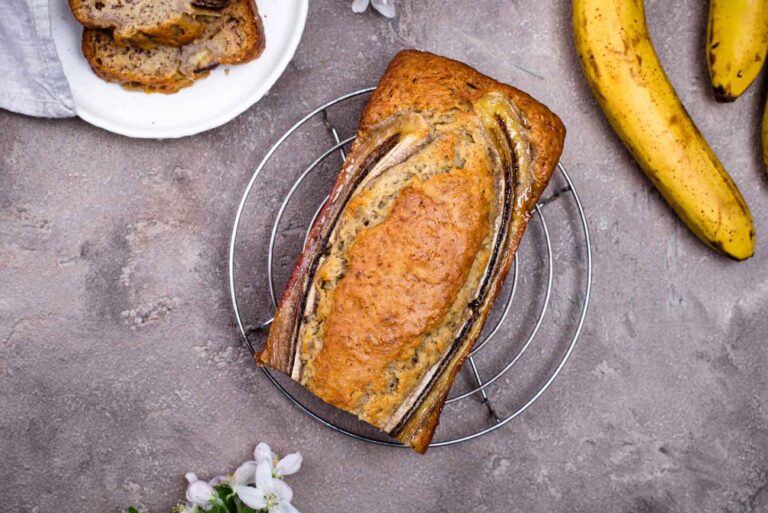 The Best Vegan Banana Cake